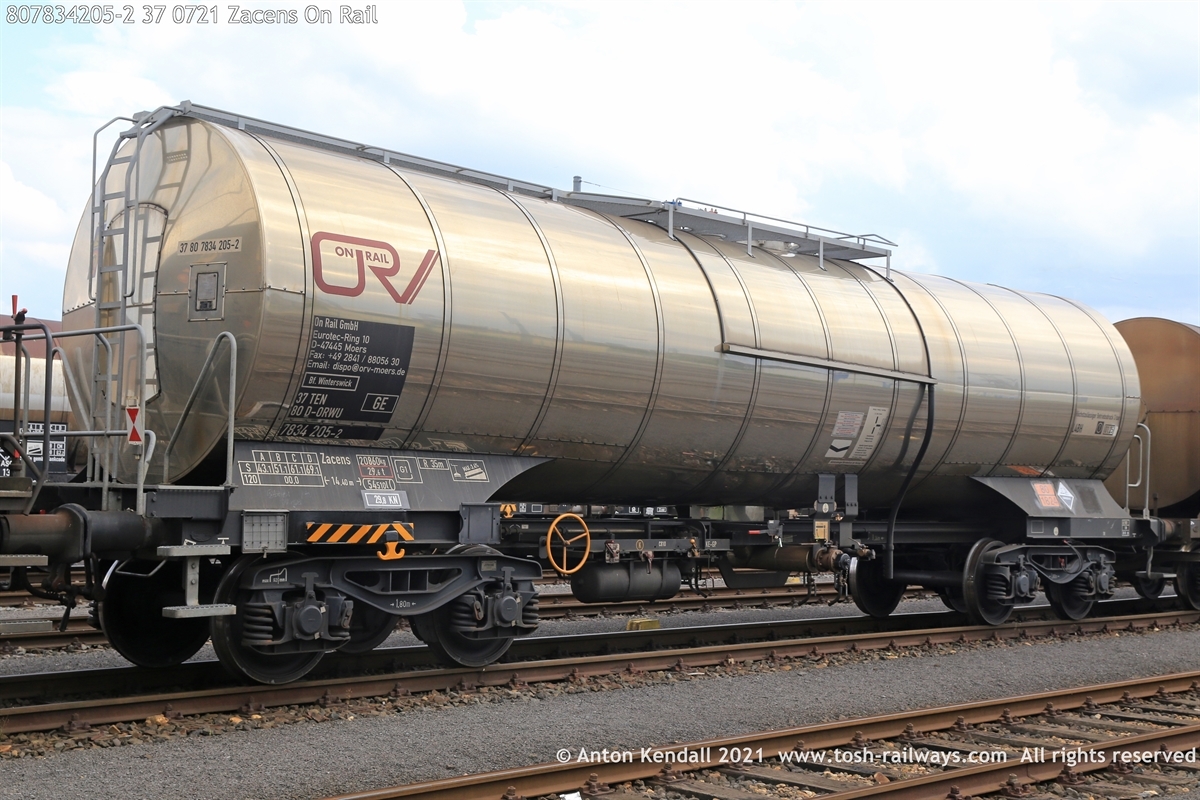 807834205-2_37 0721 Zacens On Rail.JPG
